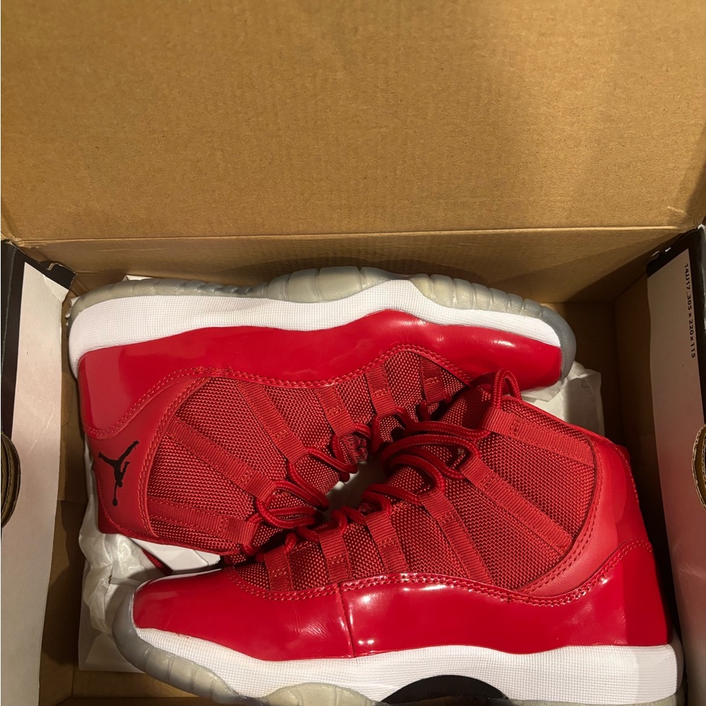 Red black and white Air Jordan 11 retro 6 1/2 youth. Only worn once.